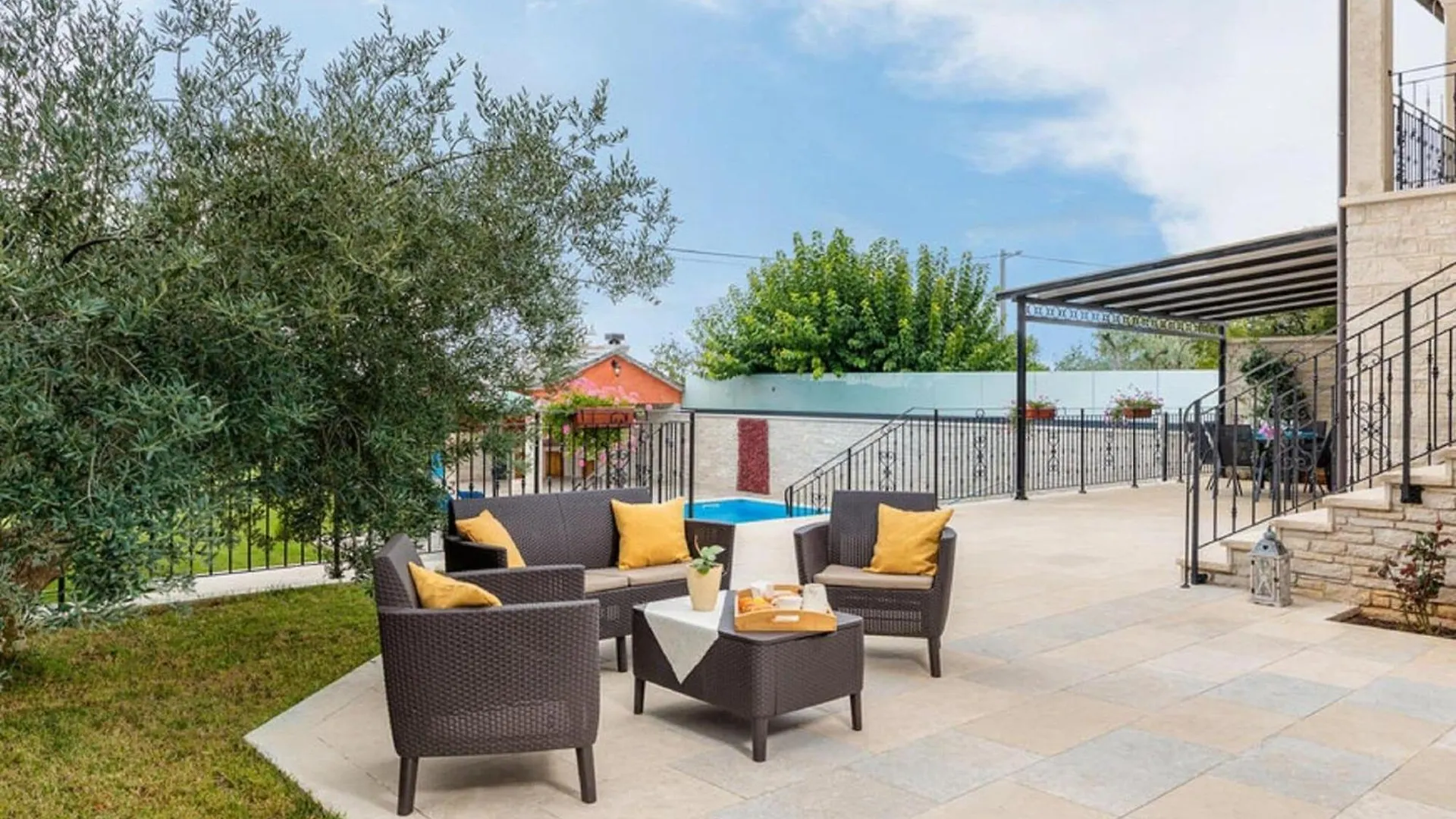 Stylish Villa With Swimming Pool And Garden Cepic Croatia